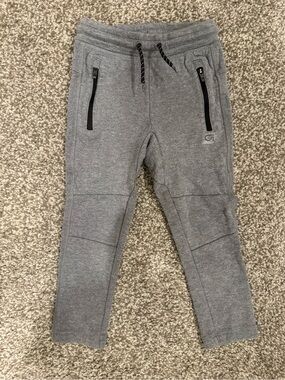 Toddler 3T Gap Fit brand greyJoggers with Zipper Pockets